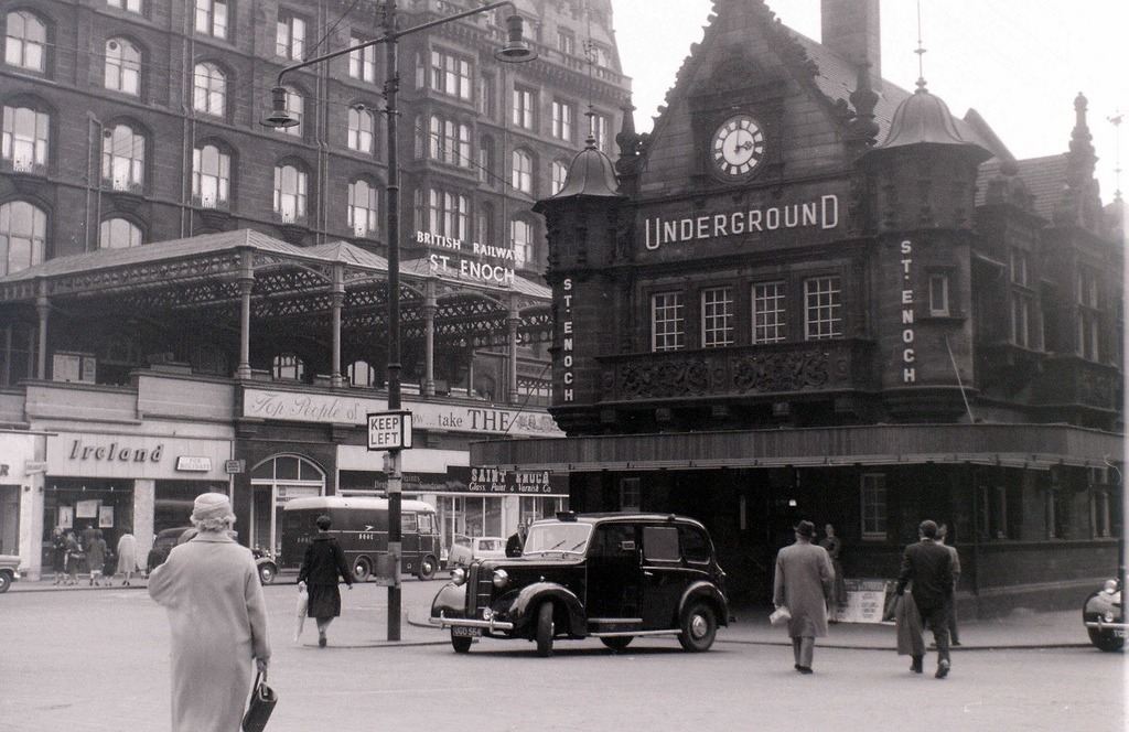#22 Glasgow, 19 April 1960 St. Enoch Underground station is now (2010) a Caffe Nero.