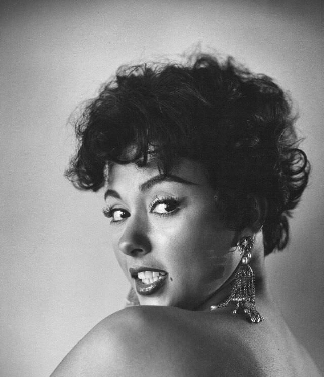 #31 Rita Moreno, 1954.