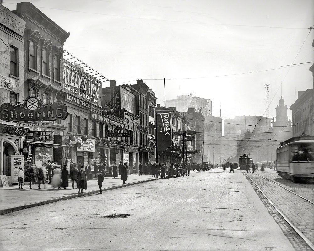 Monroe Avenue, One of the nascent Motor City’s seedier (and moldier) districts, Detroit, 1909