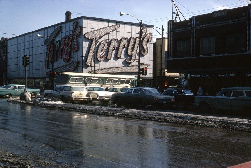 Terry’s on Roosevelt Rd. and Halsted St., Chicago, 1967