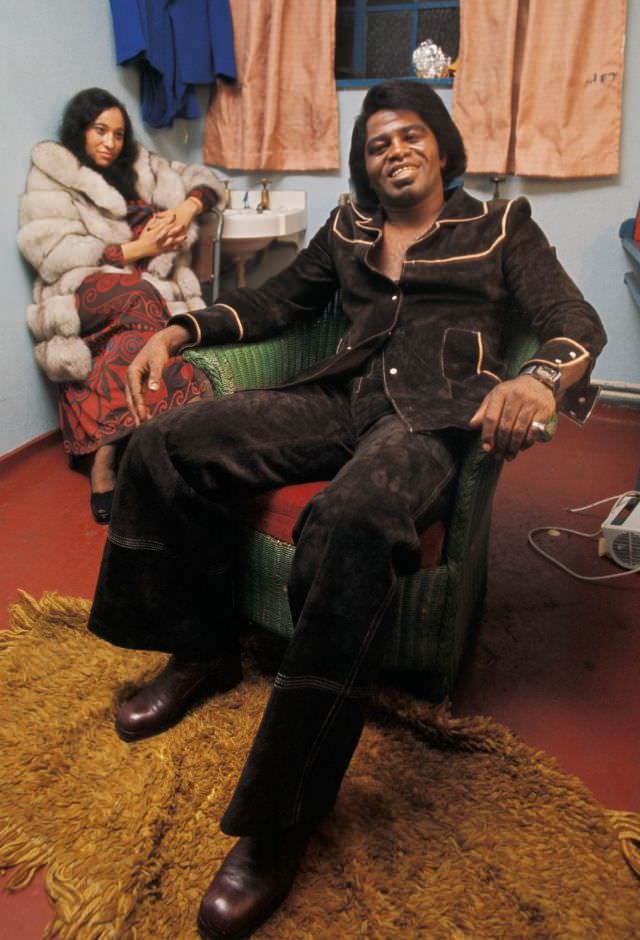 James Brown poses backstage in London in 1973