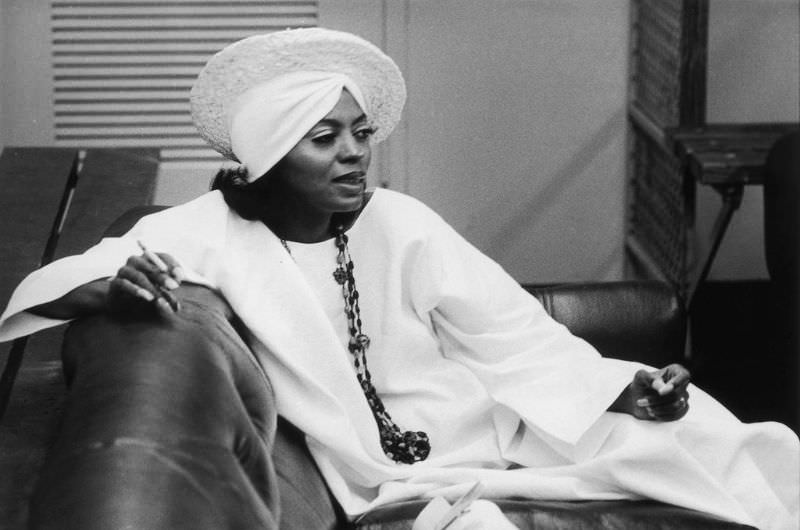 Diana Ross backstage at a concert on the Rolling Stones’ 1975 Tour of the Americas