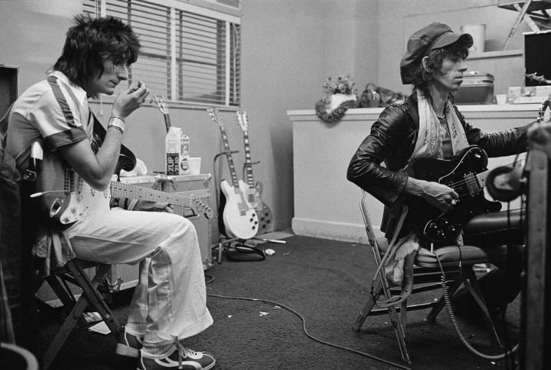 Ron Wood and Keith Richards backstage during the group’s 1975 Tour of the Americas