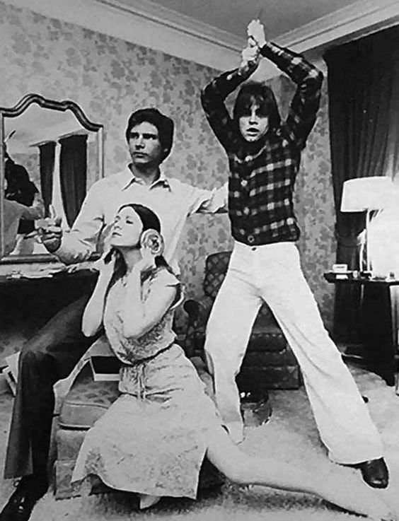 Cool Vintage Bell-Bottoms: These Pants Were All The Rage In The 1970s Fashion &; Culture
