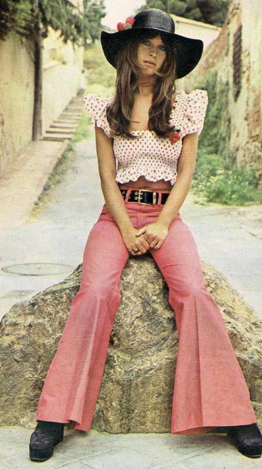 Cool Vintage Bell-Bottoms: These Pants Were All The Rage In The 1970s Fashion &; Culture