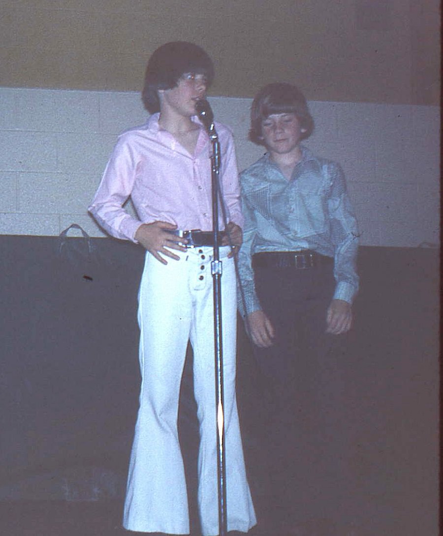 Cool Vintage Bell-Bottoms: These Pants Were All The Rage In The 1970s Fashion &; Culture