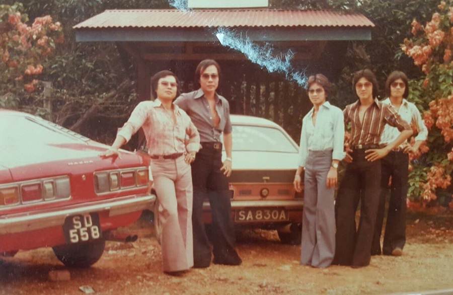 Cool Vintage Bell-Bottoms: These Pants Were All The Rage In The 1970s Fashion &; Culture