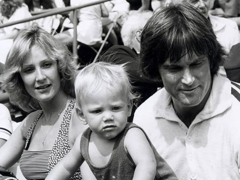 Stunning Photos Of Chrystie Jenner With Bruce Jenner During Their Marriage Celebrities