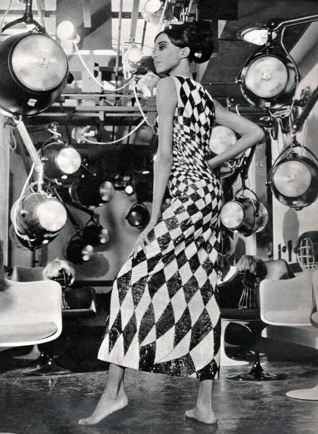 The World’s First Black Supermodel: Fabulous Fashion Photos Of Donyale Luna Fashion &; Culture