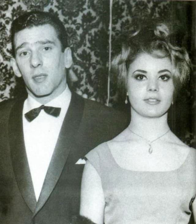 #23 Frances Shea and Gangster Reggie Kray at a London nightclub, 1962