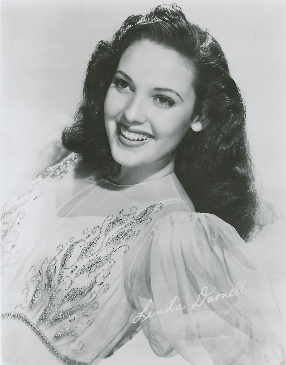 Tragic Story And Photos Of Linda Darnell, The Girl With The Perfect Face Celebrities