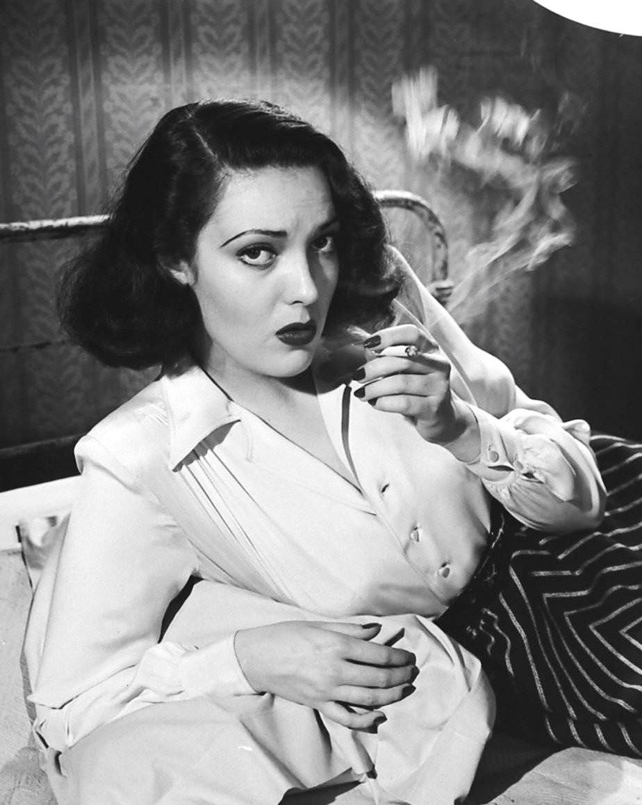 Tragic Story And Photos Of Linda Darnell, The Girl With The Perfect Face Celebrities