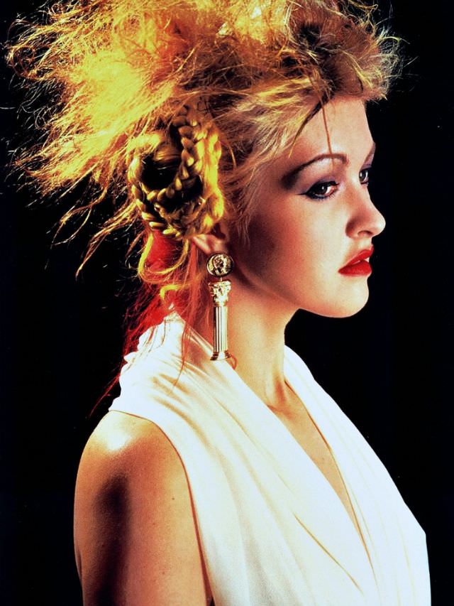 Cyndi Lauper: A Timeless Style Inspiration from the 1980s to Today Music