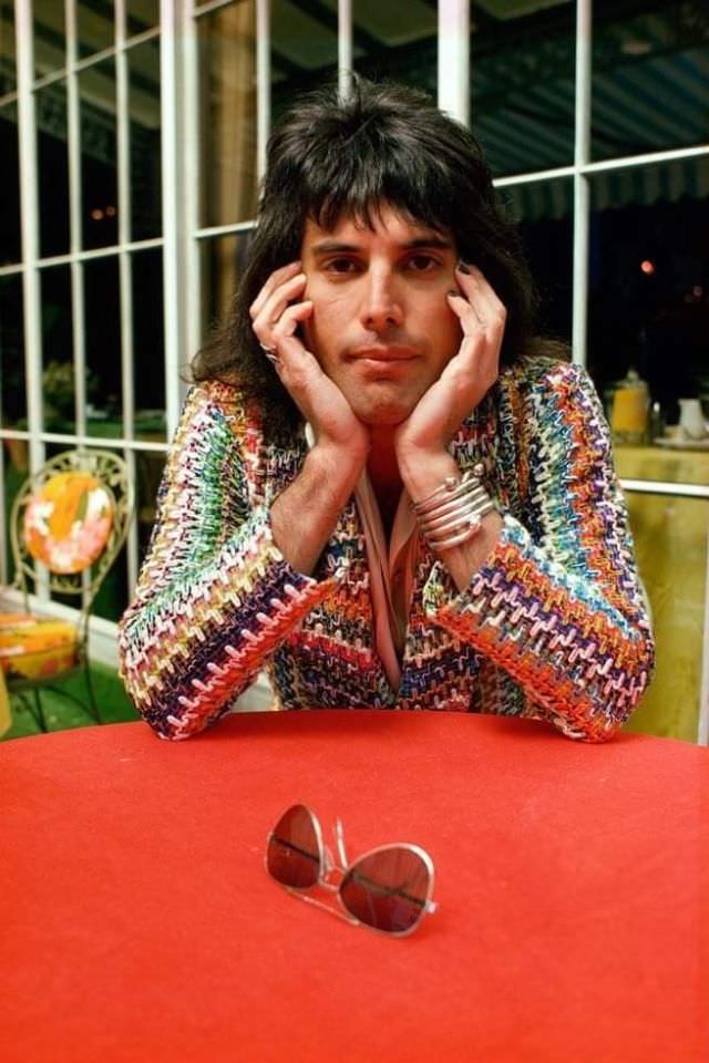Young Freddie Mercury: Cool Photos Of Ultimate Rock God From His Life Music