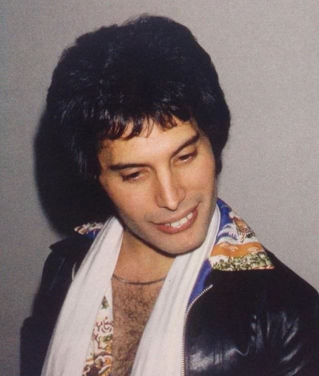 Young Freddie Mercury: Cool Photos Of Ultimate Rock God From His Life Music