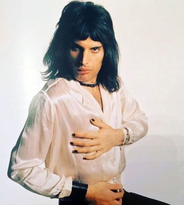 Young Freddie Mercury: Cool Photos Of Ultimate Rock God From His Life Music