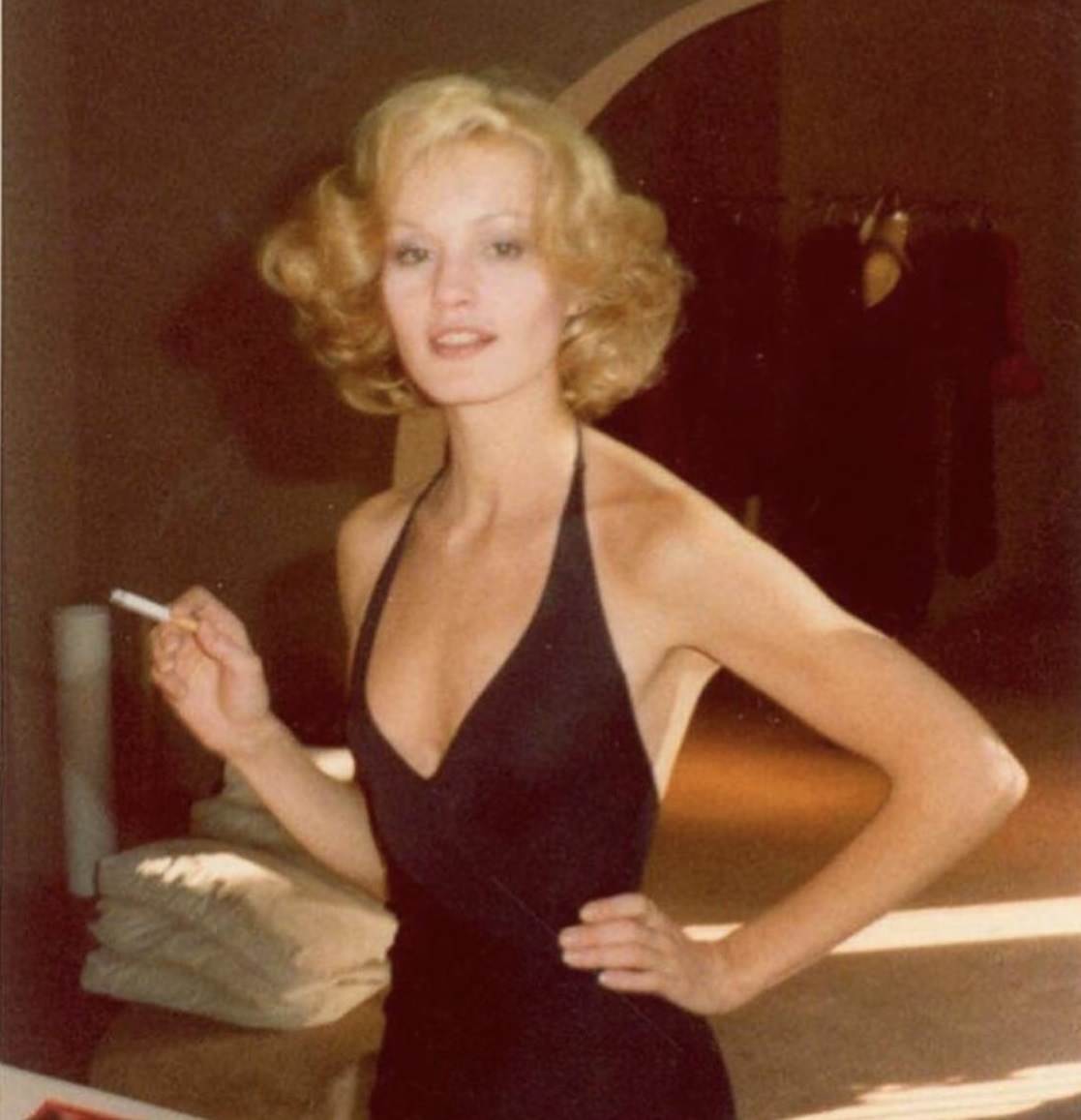 #13 Jessica Lange smoking, 1974