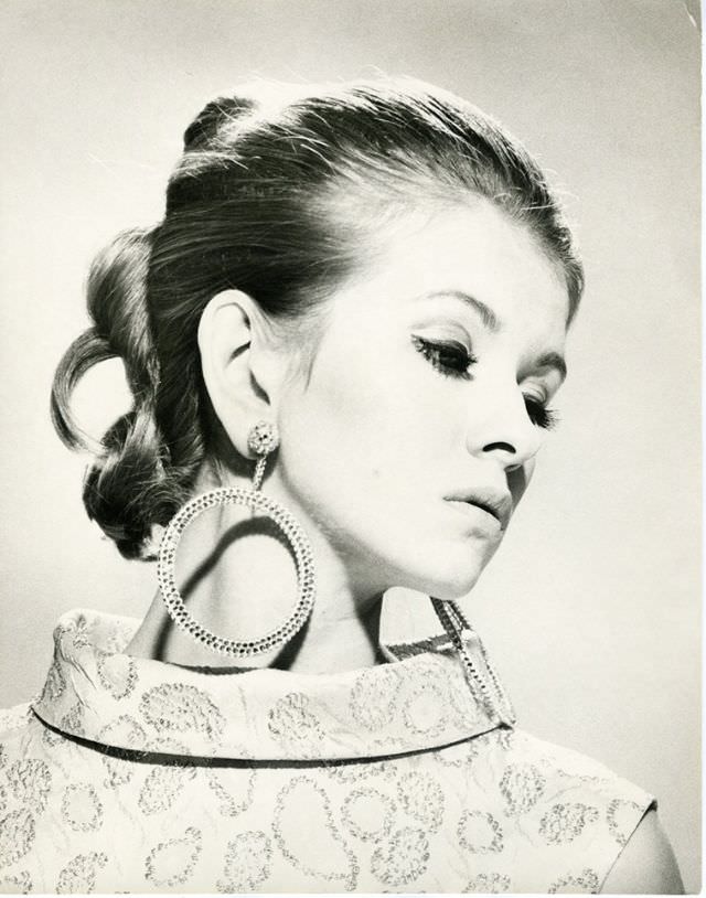 Glamorous Photos Of Young Martha Stewart From Her Modeling Career Fashion &; Culture