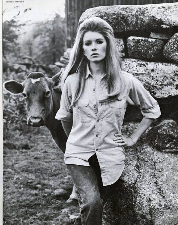 #6 Martha Stewart hanging out with a cow in the 60s.