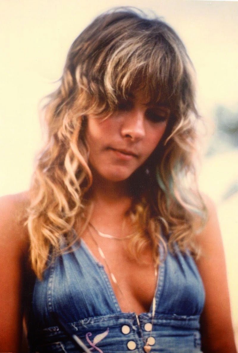 Young Stevie Nicks: Gorgeous Photos Of Female Rockstar Who Shaped Rock ‘N’ Roll Music