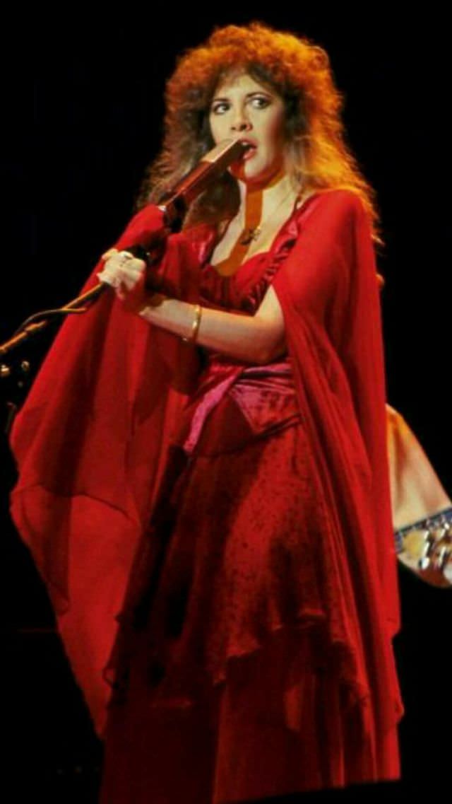 Young Stevie Nicks: Gorgeous Photos Of Female Rockstar Who Shaped Rock ‘N’ Roll Music