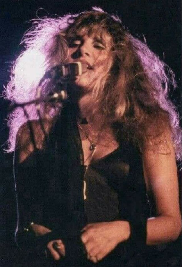 Young Stevie Nicks: Gorgeous Photos Of Female Rockstar Who Shaped Rock ‘N’ Roll Music