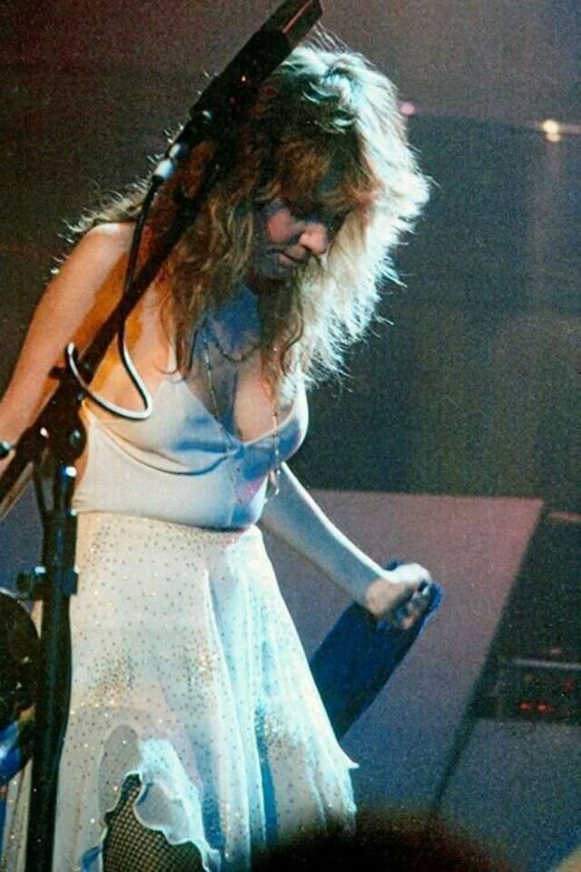 #22 Young Stevie Nicks: Gorgeous Photos Of Female Rockstar Who Shaped Rock ‘N’ Roll #22 Music
