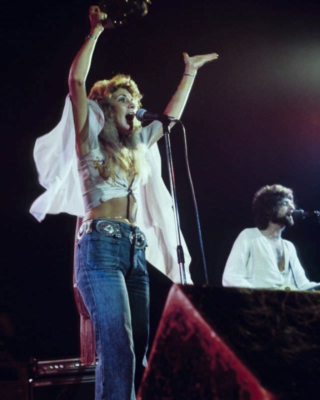 Young Stevie Nicks: Gorgeous Photos Of Female Rockstar Who Shaped Rock ‘N’ Roll Music