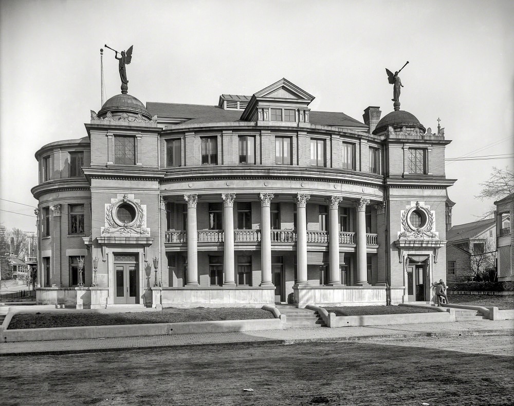 #1 City Hall, Vicksburg, Mississippi, 1906