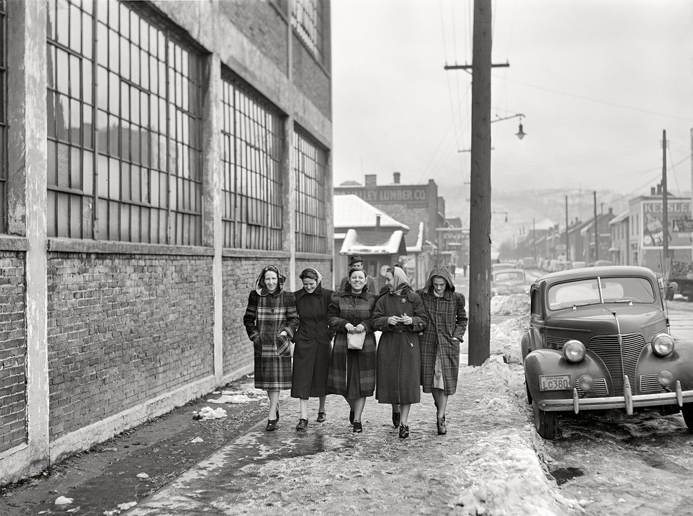 #3 Street scene in Ambridge, Pennsylvania, January 1941
