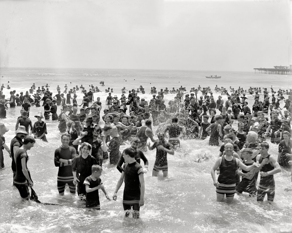 #13 Atlantic City bathers, 1910