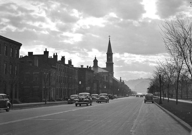 #10 Laurel St. (now Ezzard Charles) looking west; Union Terminal looms in the distance, April 1939