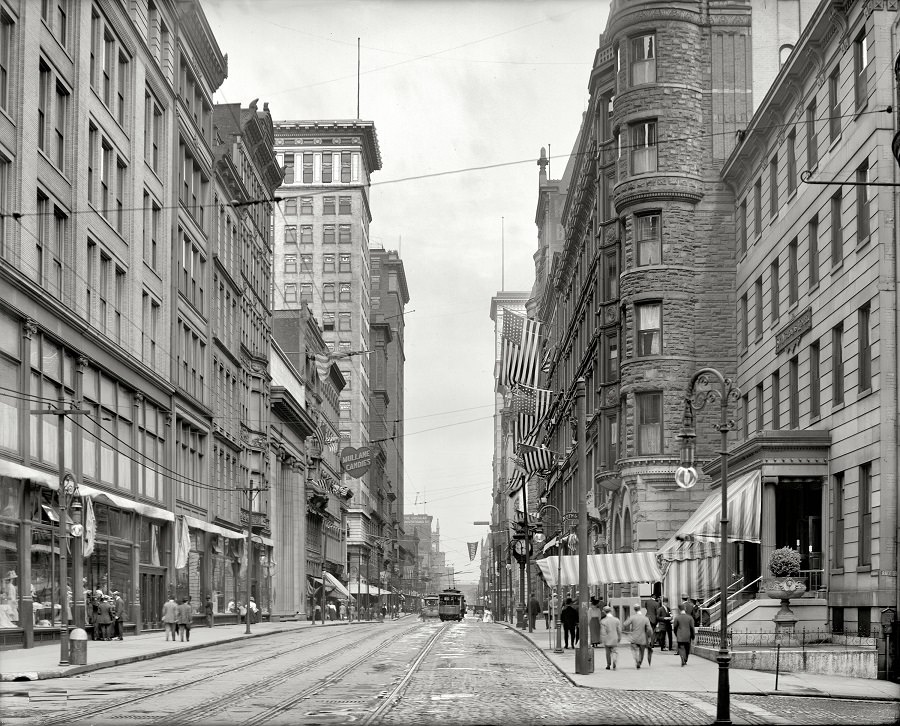 #26 Fourth Street east from Race, Cincinnati circa 1910