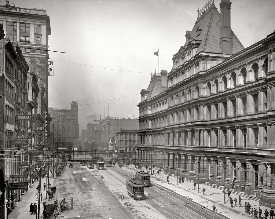 #24 Government Square, Cincinnati circa 1905
