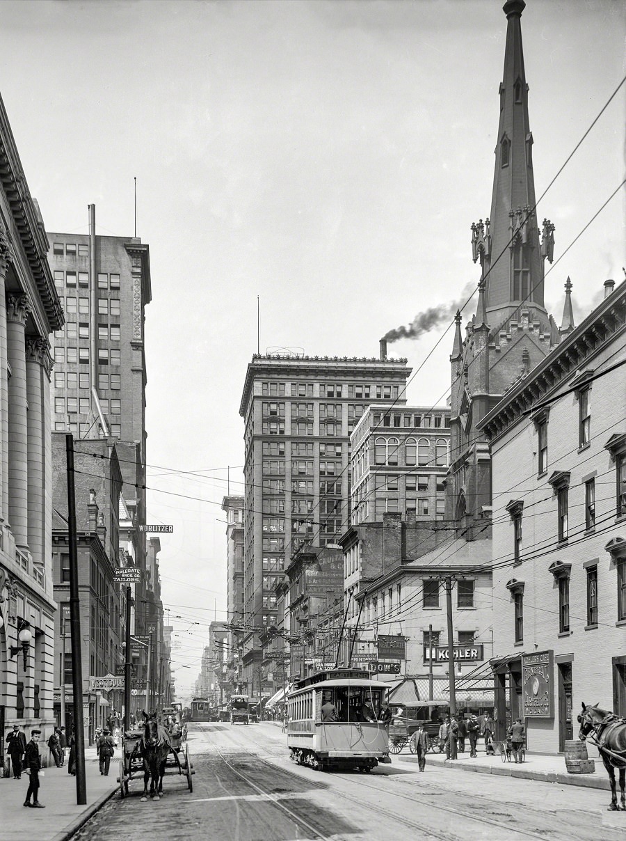 #49 Fourth Street west from Main, Cincinnati circa 1907
