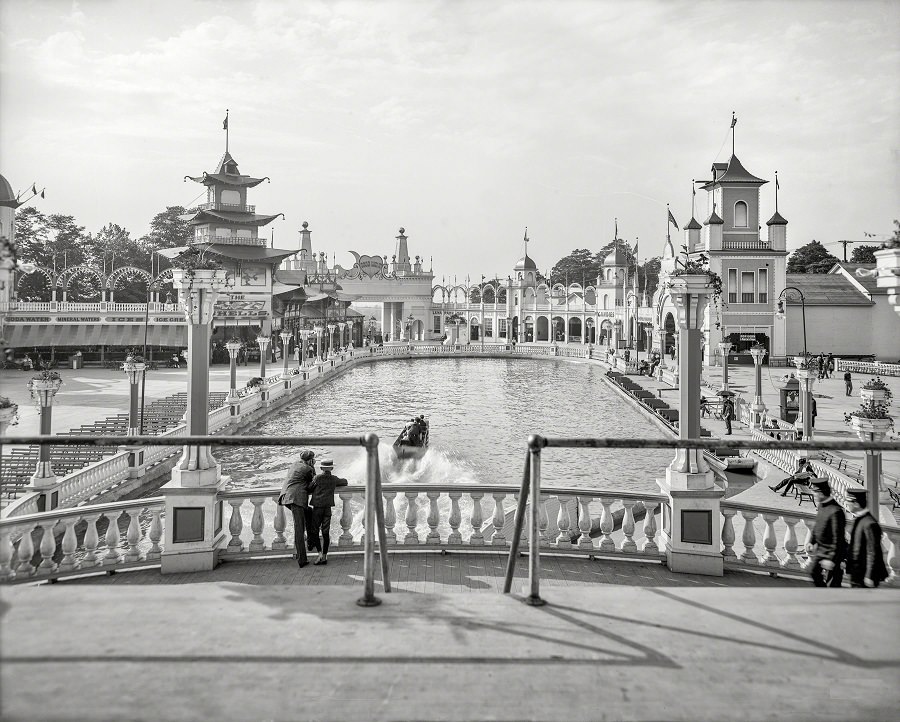 #15 Shoot-the-Chutes ride at Luna Park, Cleveland 1905