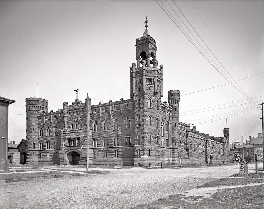 #16 Rockefeller Building, Sixth Street and Superior Avenue, Cleveland circa 1905