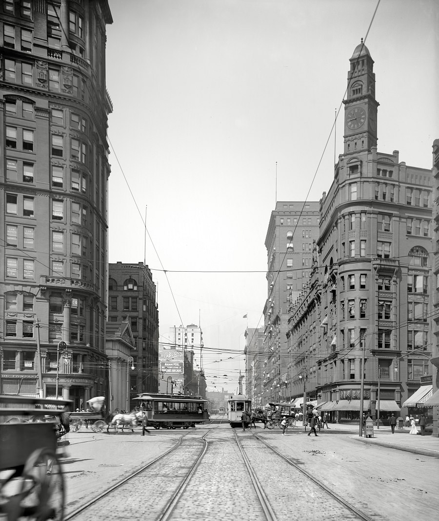 #17 Euclid Avenue, Cleveland, 1905