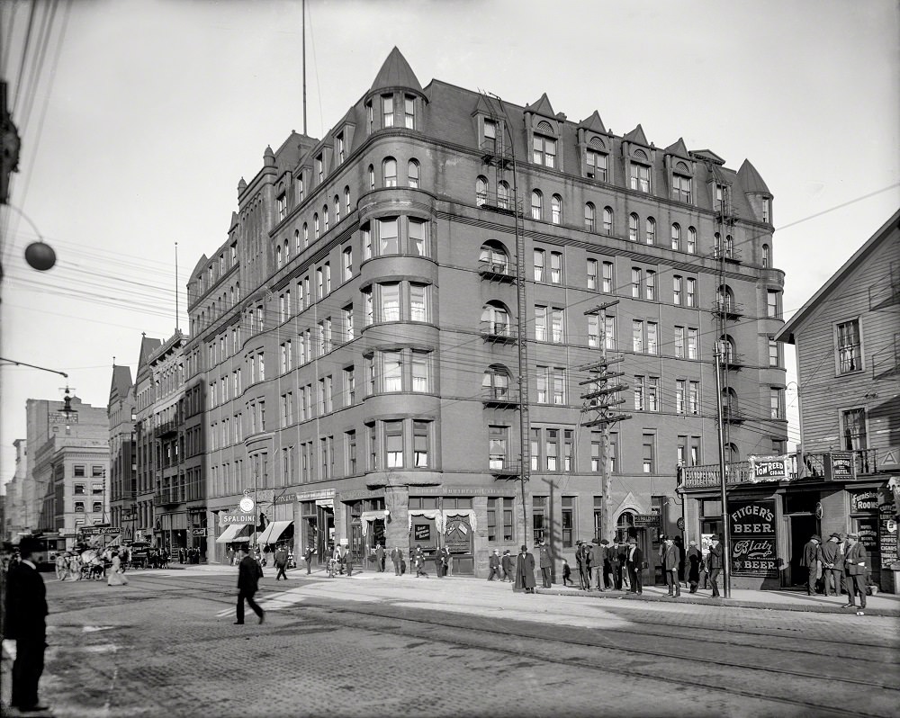 #4 Spalding Hotel, Duluth Minnesota, 1908
