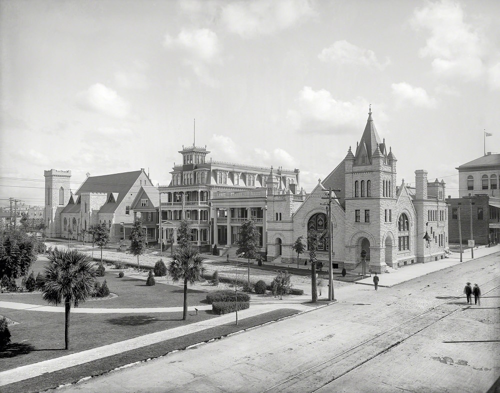 #16 Hemming Park and Monroe Street, Jacksonville, Florida, circa 1904