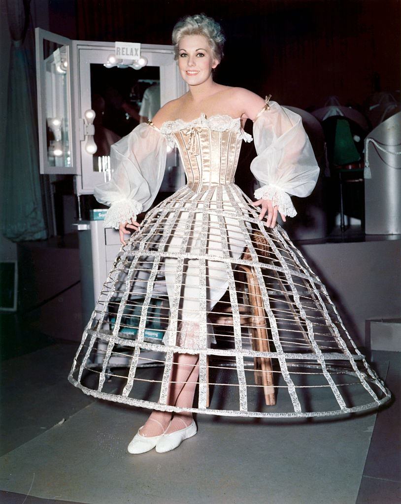 #20 Kim Novak on the set of Pal Joey