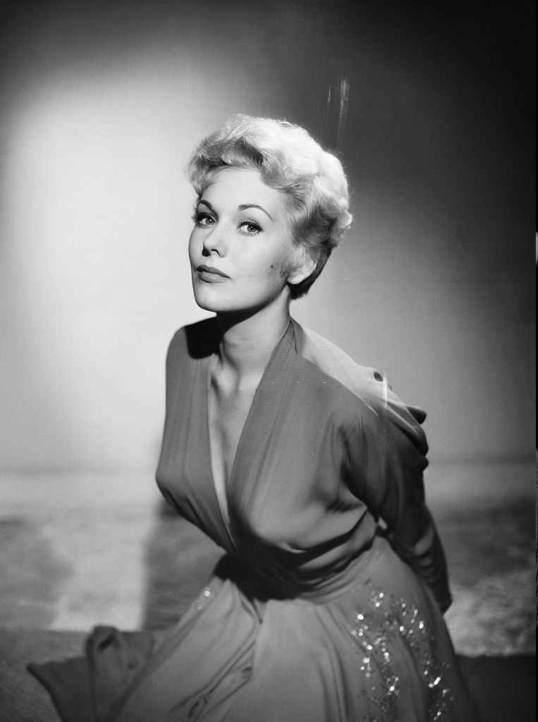 #32 Kim Novak, 1954