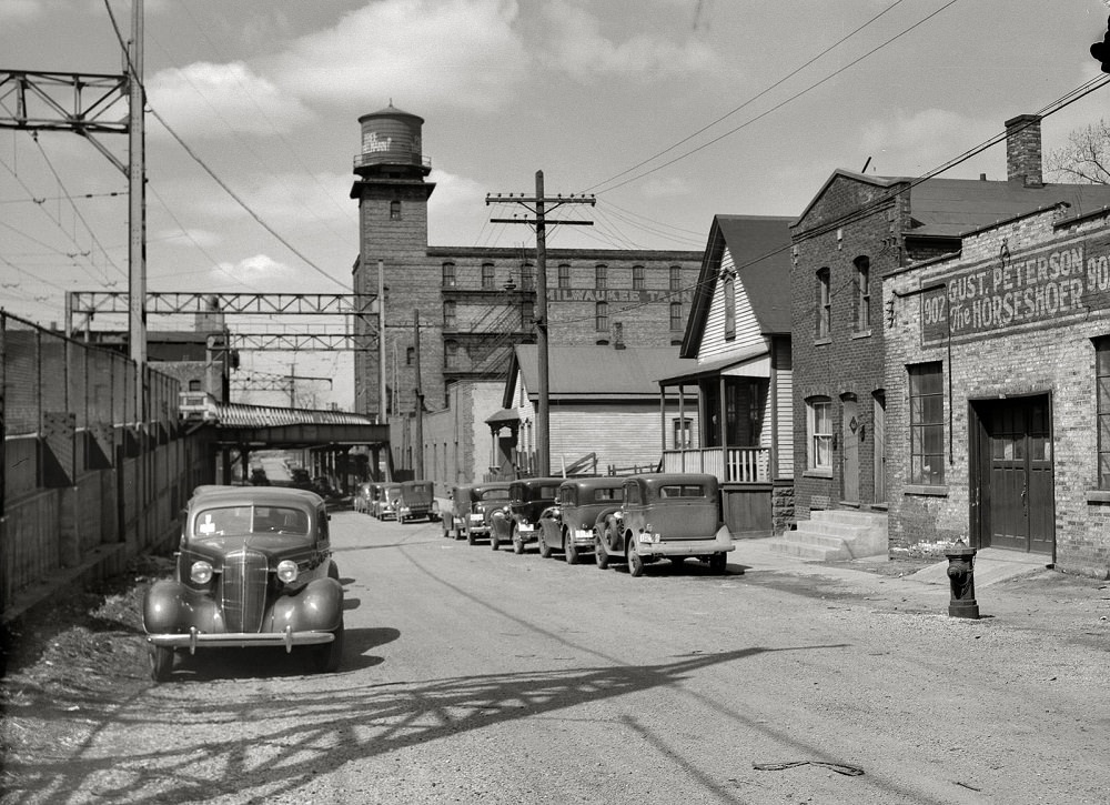 #7 Milwaukee, Wisconsin. “Houses at Detroit and Van Buren streets near the electric railroad, Milwaukee, April 1936