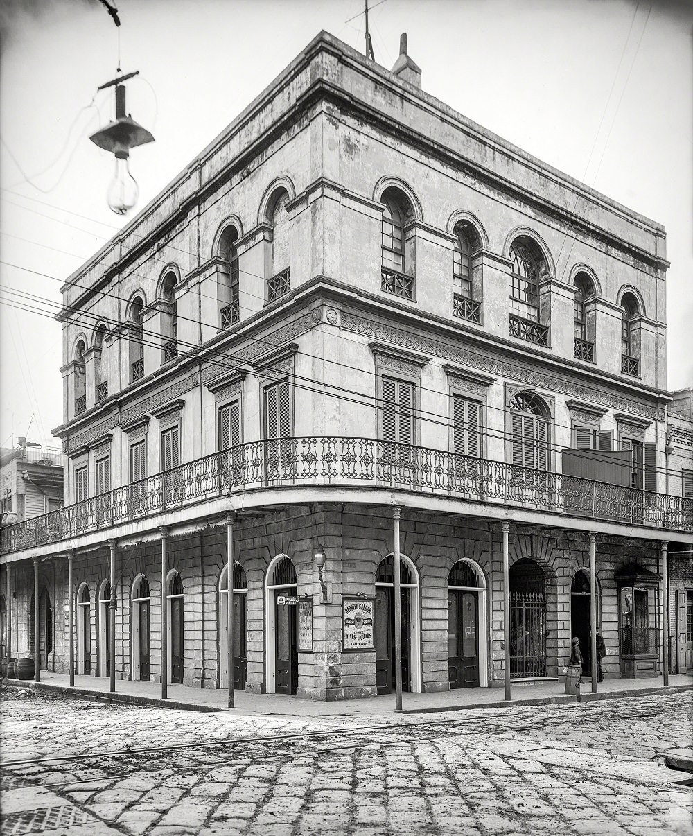 #2 Haunted House (Warrington House), Royal and Hospital Streets, New Orleans circa 1906
