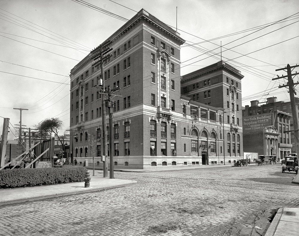 #11 Naval Y.M.C.A, Norfolk, Virginia, circa 1917