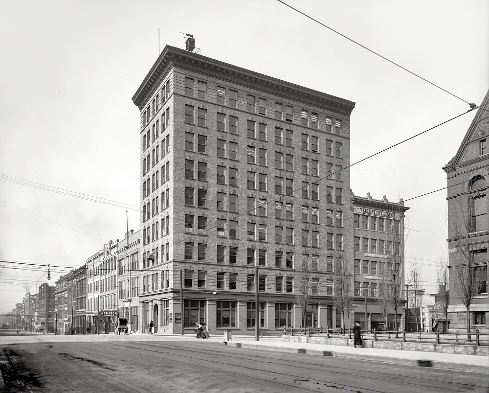 #19 Guarantee Land and Trust Building, at Third Avenue and 21st Street, Birmingham, Alabama, circa 1906