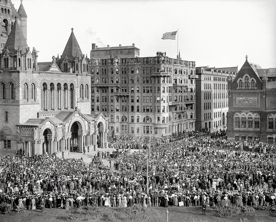 #28 London honorables entering Trinity Church (Copley Square), Boston, 1903