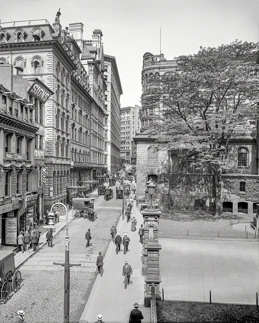 #62 School Street and Parker House, Boston, 1906
