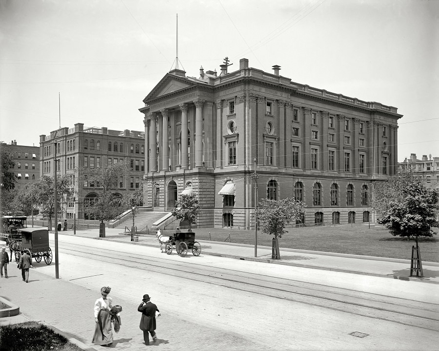 #44 Massachusetts Institute of Technology, Rogers Building, Boston, 1901