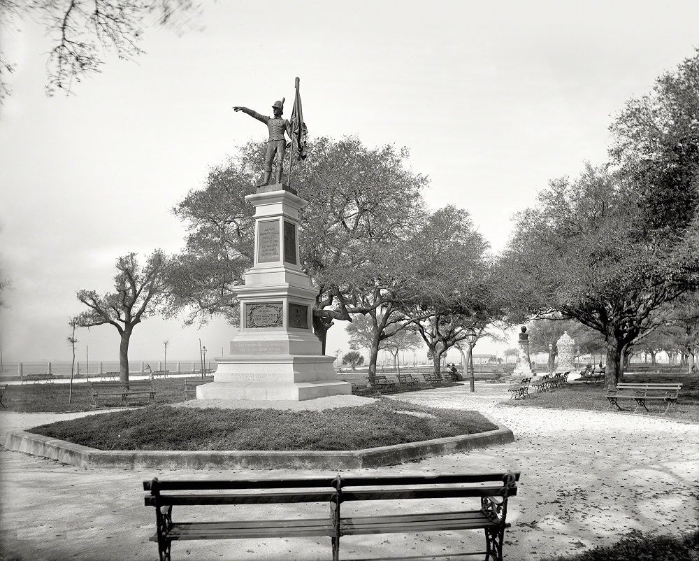 #26 Sergeant Jasper monument, White Point Garden, Charleston, 1900